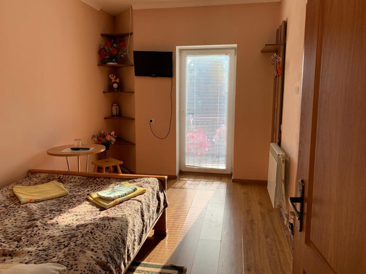Дідів Рай Hotel Volovets Eksteriør billede