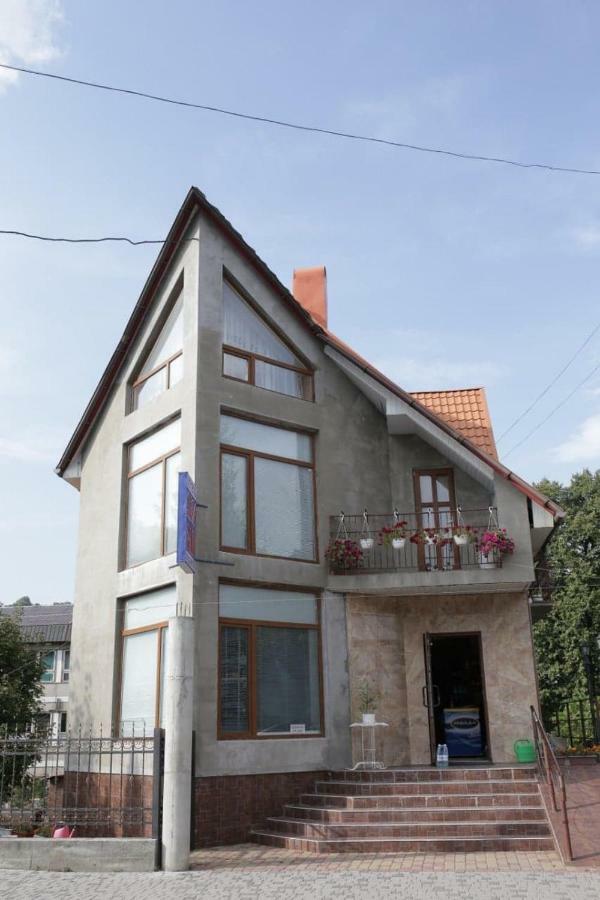 Дідів Рай Hotel Volovets Eksteriør billede