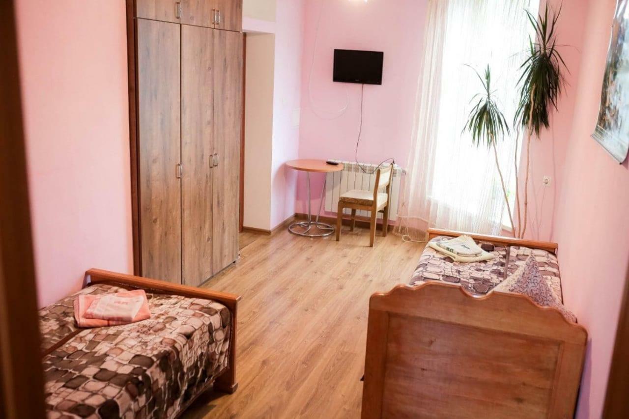 Дідів Рай Hotel Volovets Eksteriør billede